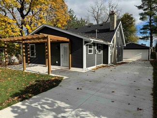 5409 Woodley Ln, Madison, WI 53713