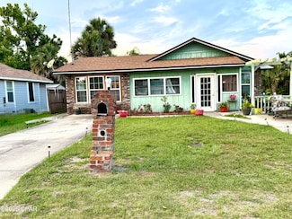 221 Avenue E, Port Saint Joe, FL 32456