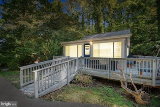 3330 First St, Port Republic, MD 20676