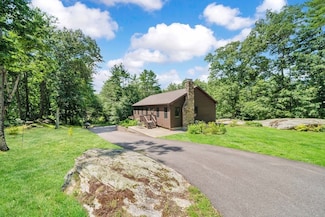 40 Wigwam Rd, West Brookfield, MA 01585