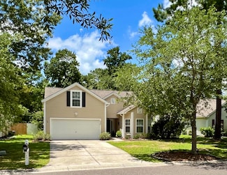 9032 Pickett Fence Ln, Summerville, SC 29485