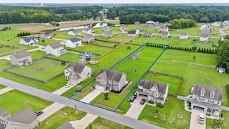 69 Squire St, Fuquay Varina, NC 27526