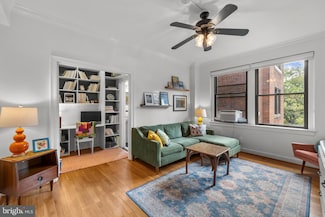 4007 Connecticut Ave NW Unit 314, Washington, DC 20008