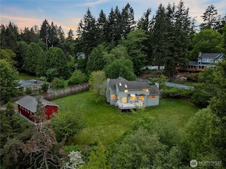 8484 NE County Park Rd, Bainbridge Island, WA 98110
