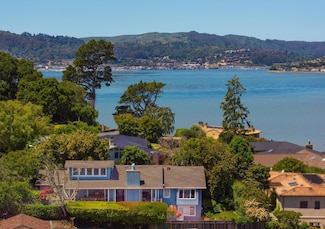 1 N Point Cir, Belvedere Tiburon, CA 94920