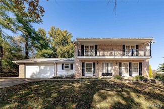 707 Bitterfield Dr, Ballwin, MO 63011
