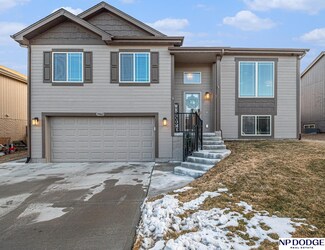 19065 Robin Dr, Omaha, NE 68136