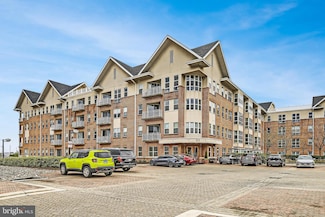 23 Pierside Dr Unit 305, Baltimore, MD 21230