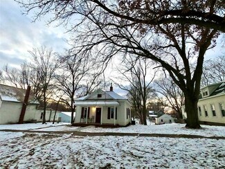 316 N Harrison St, Stuart, IA 50250