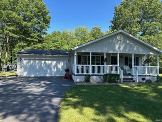 7404 Shipping Ln W Unit W, Walkerton, IN 46574