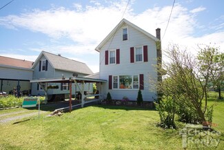 415 Marion St, Jersey Shore, PA 17740