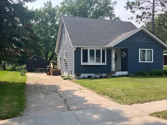 707 Marshall Ave, Henning, MN 56551