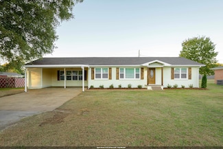 1005 Davison Ave, Muscle Shoals, AL 35661