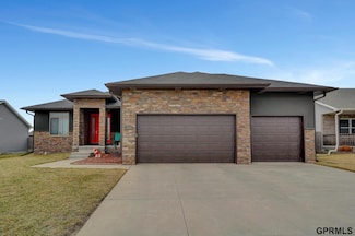 7121 Lilee Ln, Lincoln, NE 68516