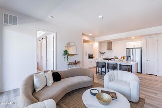 3131 N Central Ave Unit 3014, Phoenix, AZ 85012