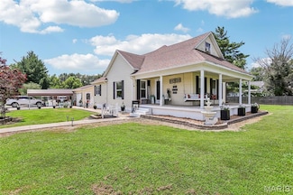 603 S Main St, Sorento, IL 62086