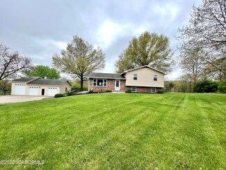 5592 County Road 404, Fulton, MO 65251