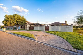 1033 W Esteban Ave, Pharr, TX 78577