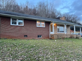 147 Edgar St, Lebanon, VA 24266