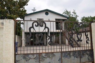 308 E Olive St, Laredo, TX 78041