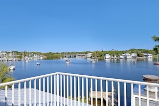 940 W Whitmire Dr, Melbourne, FL 32935