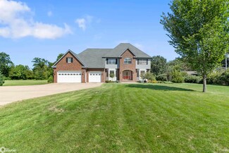 3297 Country Club Ln, Fort Madison, IA 52627