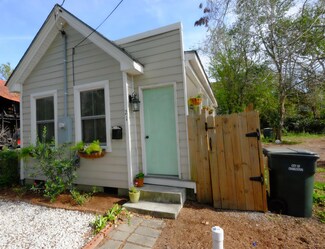 21 Strawberry Ln, Charleston, SC 29403
