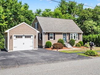 89 Rosewood Ave, Billerica, MA 01821