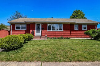 41 S 4th Ave, Manville, NJ 08835
