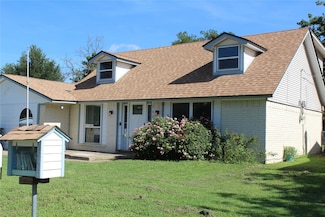 14843 Green Valley Dr, Balch Springs, TX 75180