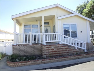 20843 Waalew Rd Unit C60, Apple Valley, CA 92307