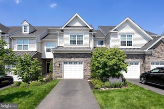 210 Ella Ln, Conshohocken, PA 19428