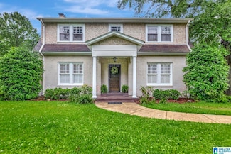 102 E Crest Rd, Bessemer, AL 35023