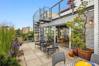 1310 E Union St Unit 501, Seattle, WA 98122