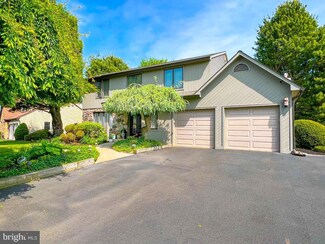 547 Newport Cir, Feasterville Trevose, PA 19053