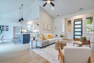 8308 Foxhound Trail, Austin, TX 78729