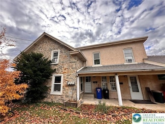 373 E High St, Hellertown, PA 18055