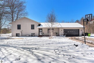 3134 Azalea Dr, Interlochen, MI 49643
