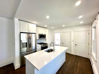 70 Gardner St Unit 1, Waltham, MA 02453
