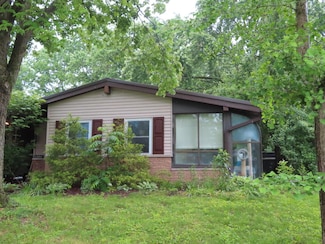 1380 Gertrude Dr, Columbus, OH 43227