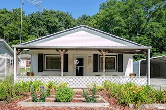 578 N Hamm Ln, Astoria, IL 61501