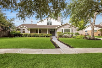 10306 Balmforth Ln, Houston, TX 77096