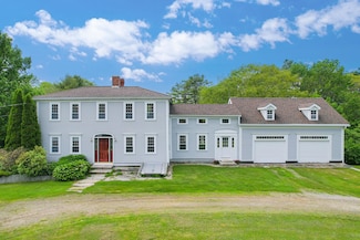 511 Main Rd, Phippsburg, ME 04562