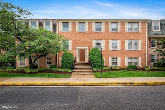 6004 Westchester Park Dr Unit T2, College Park, MD 20740