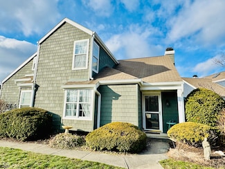 7676 Harbour Isle, Indianapolis, IN 46240