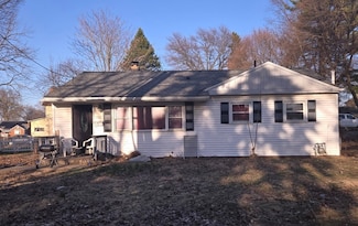 1911 Bird Dr, Erie, PA 16510