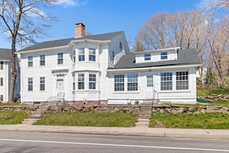 9 Essex Rd, Westbrook, CT 06498