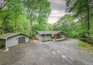 68 Phillips Creek Rd, Andrews, NC 28901