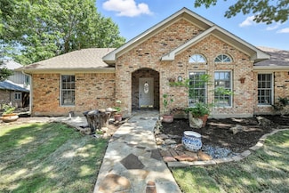708 Dove Cir, Coppell, TX 75019