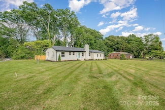 6301 Vernedale Rd, Charlotte, NC 28212
